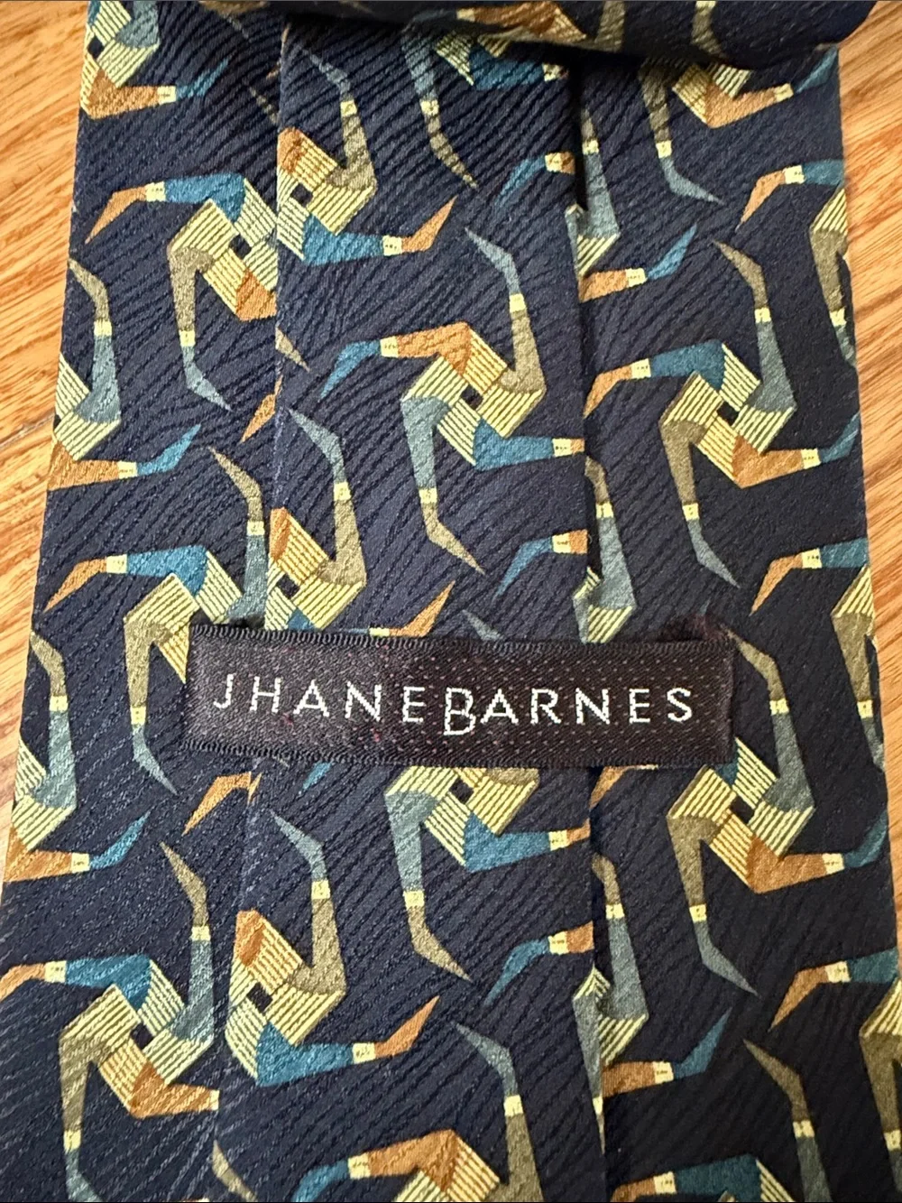 (8t)JHANE BARNES Original Fabric 100% Silk Abstract Geometric Tie Made in Japan